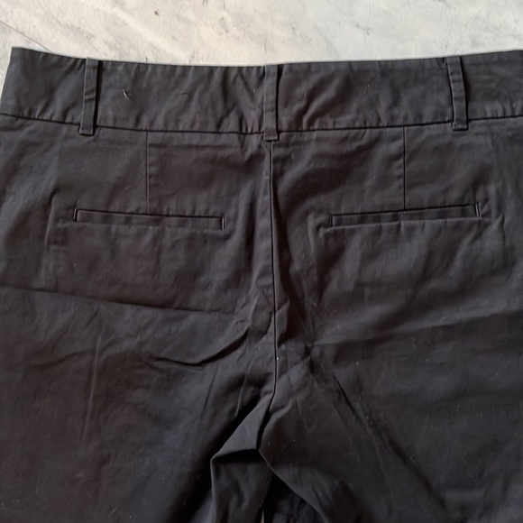 Ann Taylor New Devin Fit Black NWOT Shorts Runs big Size 4 - Picture 8 of 9